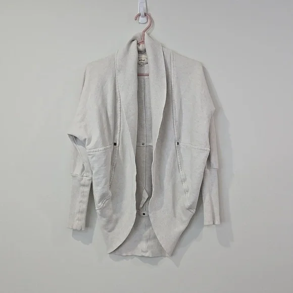 Wilfred Casual Gray/Cream Diderot Sweater/Cardigan - Picture 2 of 10